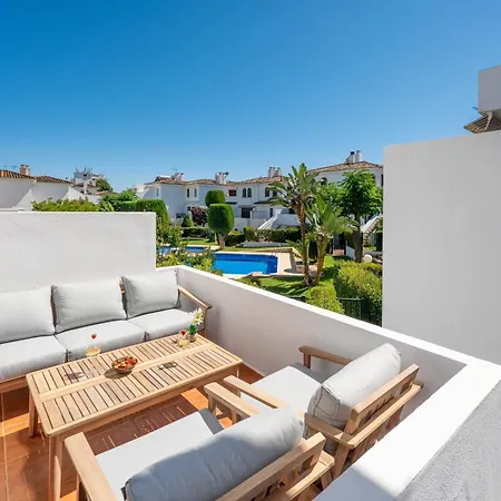 Tatil Evi Charming Beachside Townhouse In Villacana