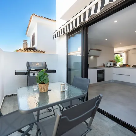 Tatil Evi Charming Beachside Townhouse In Villacana Estepona