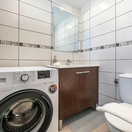 Charming Beachside Townhouse In Villacana Tatil Evi Estepona